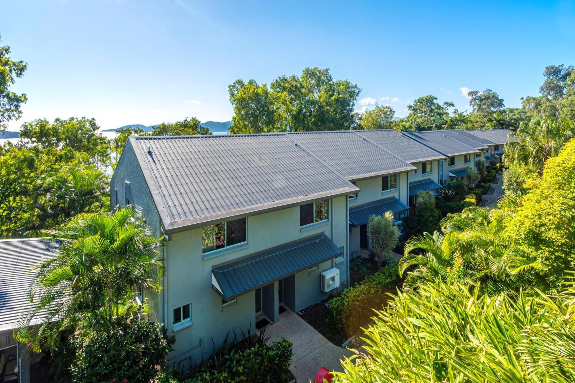 Sunset Waters Apartments Hamilton Island Exterior foto